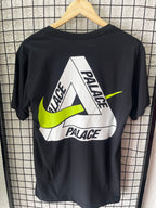 CAMISETA PALACE - PRETA