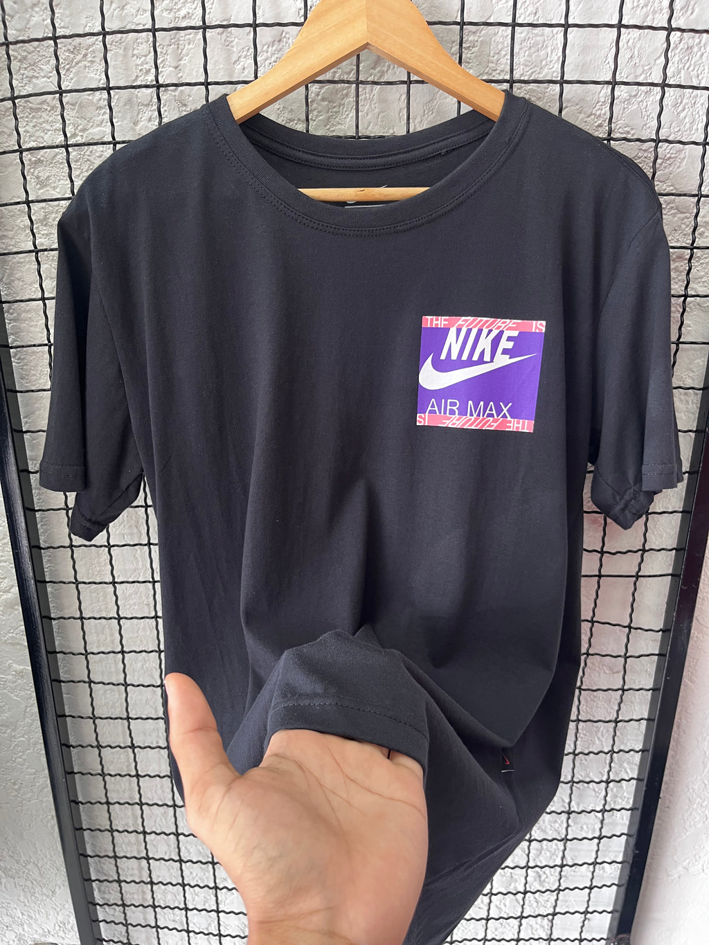 CAMISETA NK THE FUTURE - PRETA