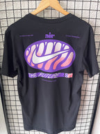 CAMISETA NK THE FUTURE - PRETA