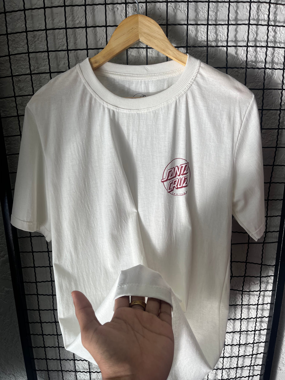 CAMISETA SANTA CRUZ - BRANCA