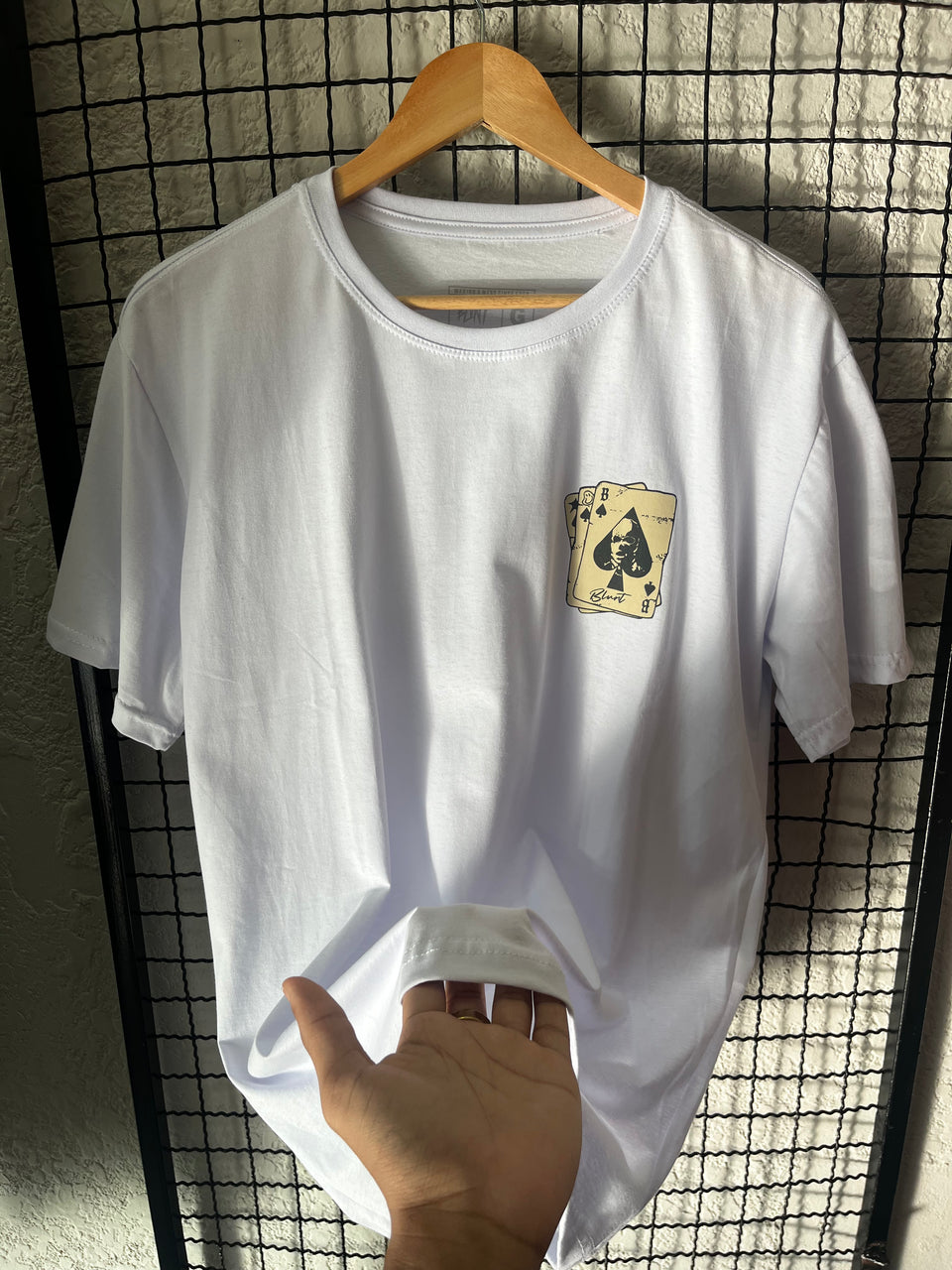 CAMISETA BLUNT - BRANCA