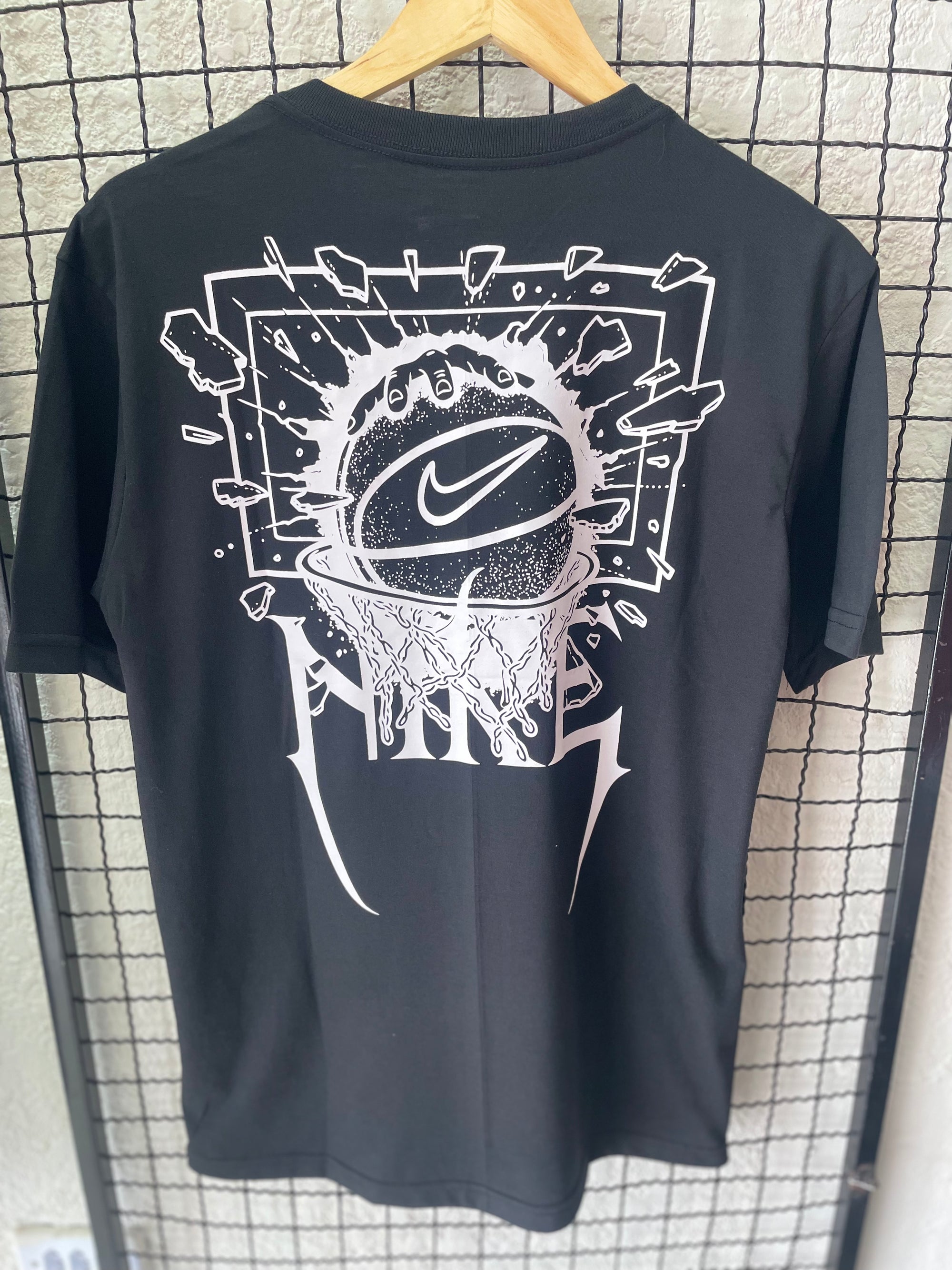 CAMISETA NK - PRETA
