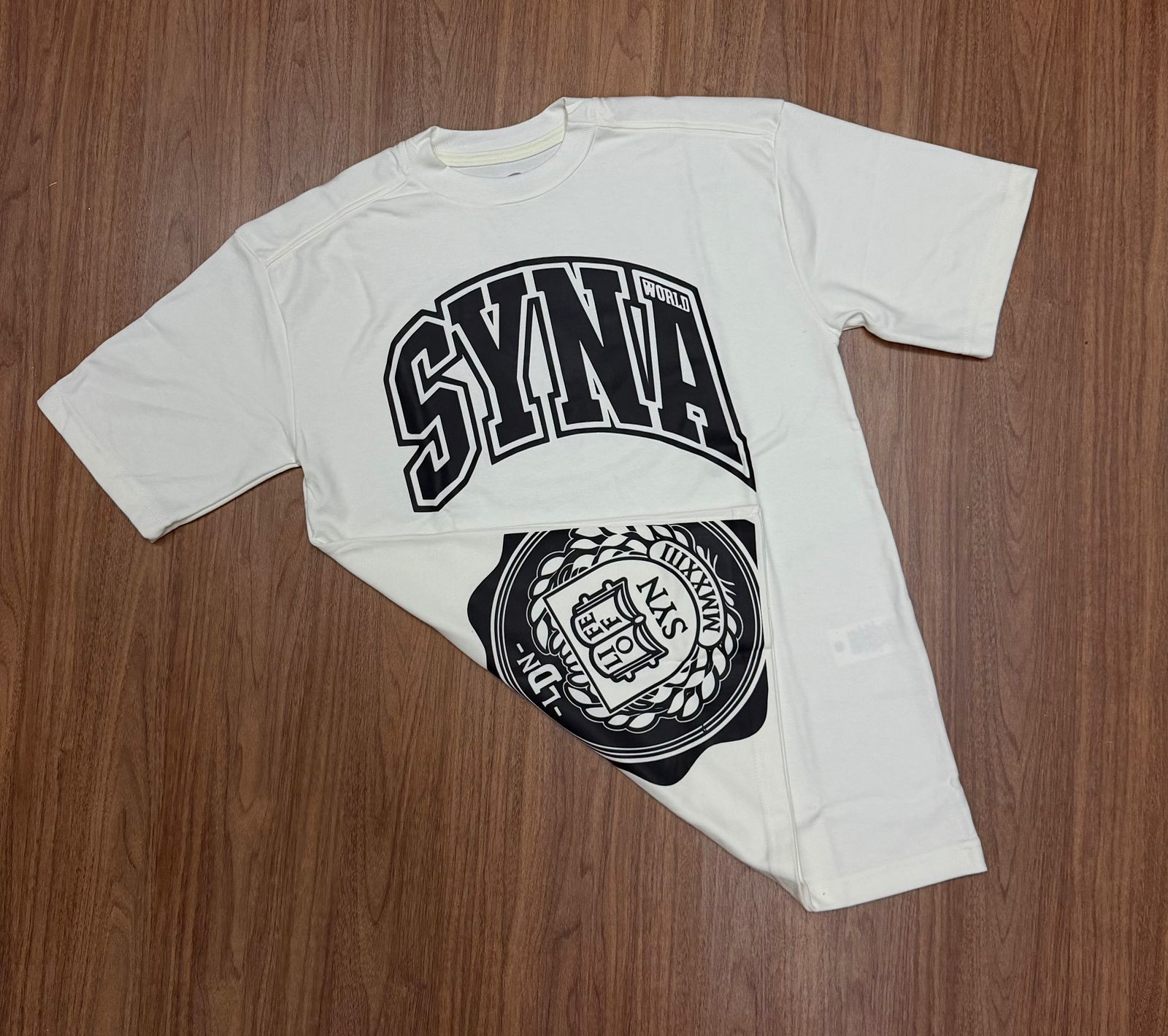 CAMISETA OVER SIZE SYNA - BEGE