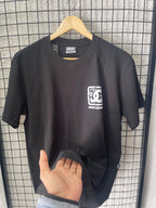CAMISETA DC HIGH COMPANY - PRETA