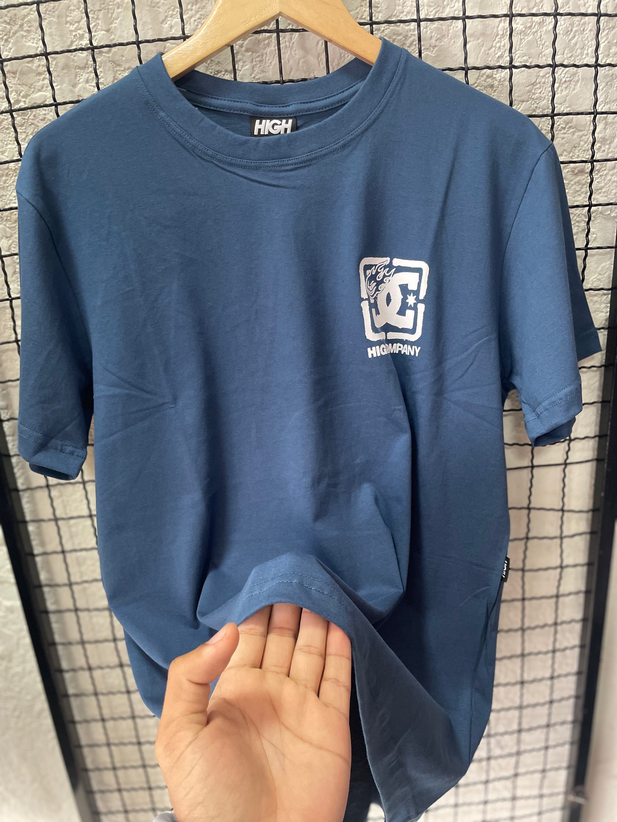CAMISETA DC HIGH COMPANY - AZUL