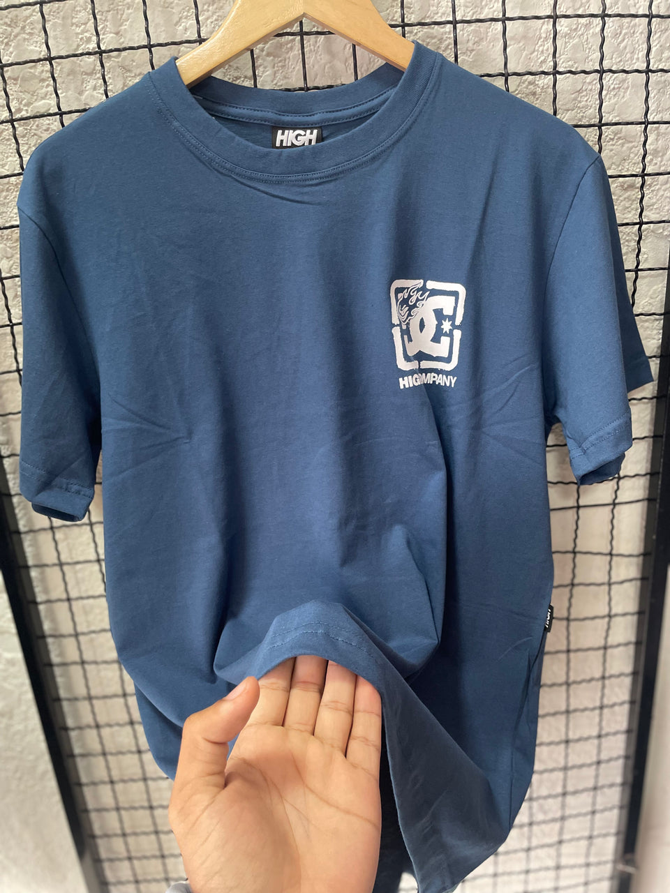 CAMISETA DC HIGH COMPANY - AZUL