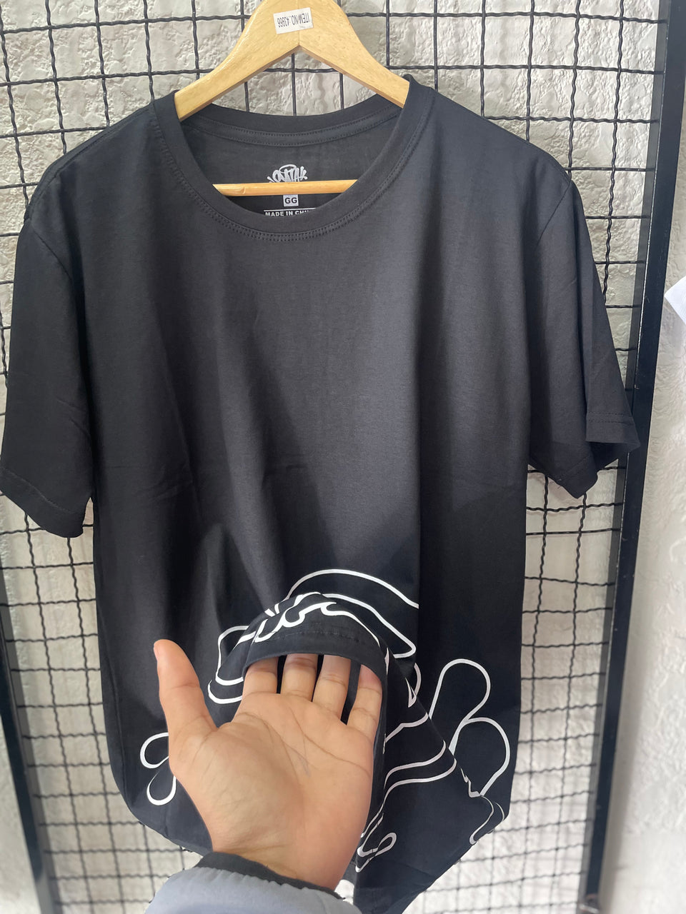 CAMISETA SYNA - PRETA