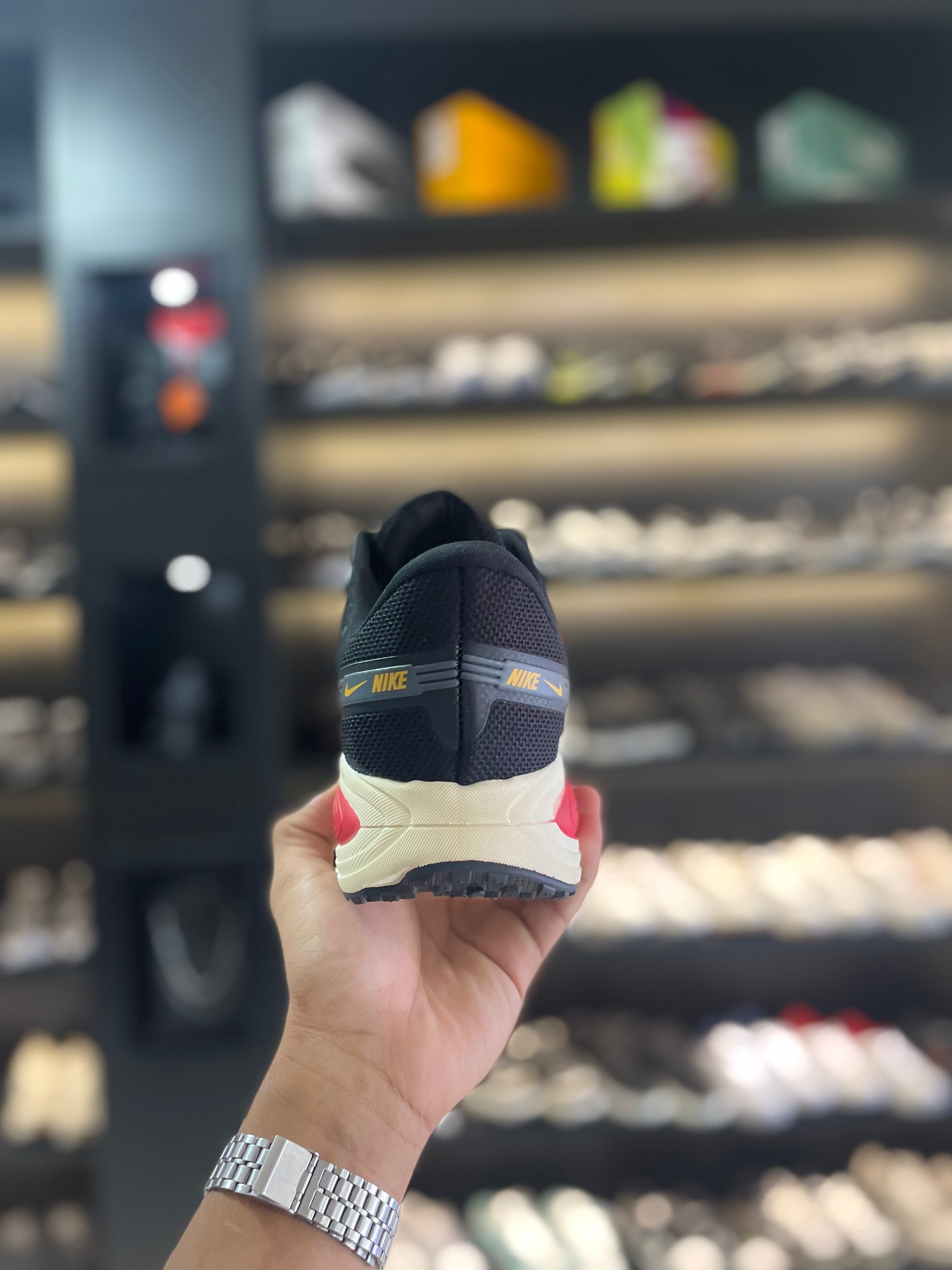 TÊNIS NIKE ZOOMX - PRETO