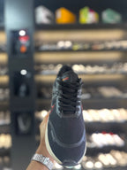 TÊNIS NIKE ZOOMX - PRETO