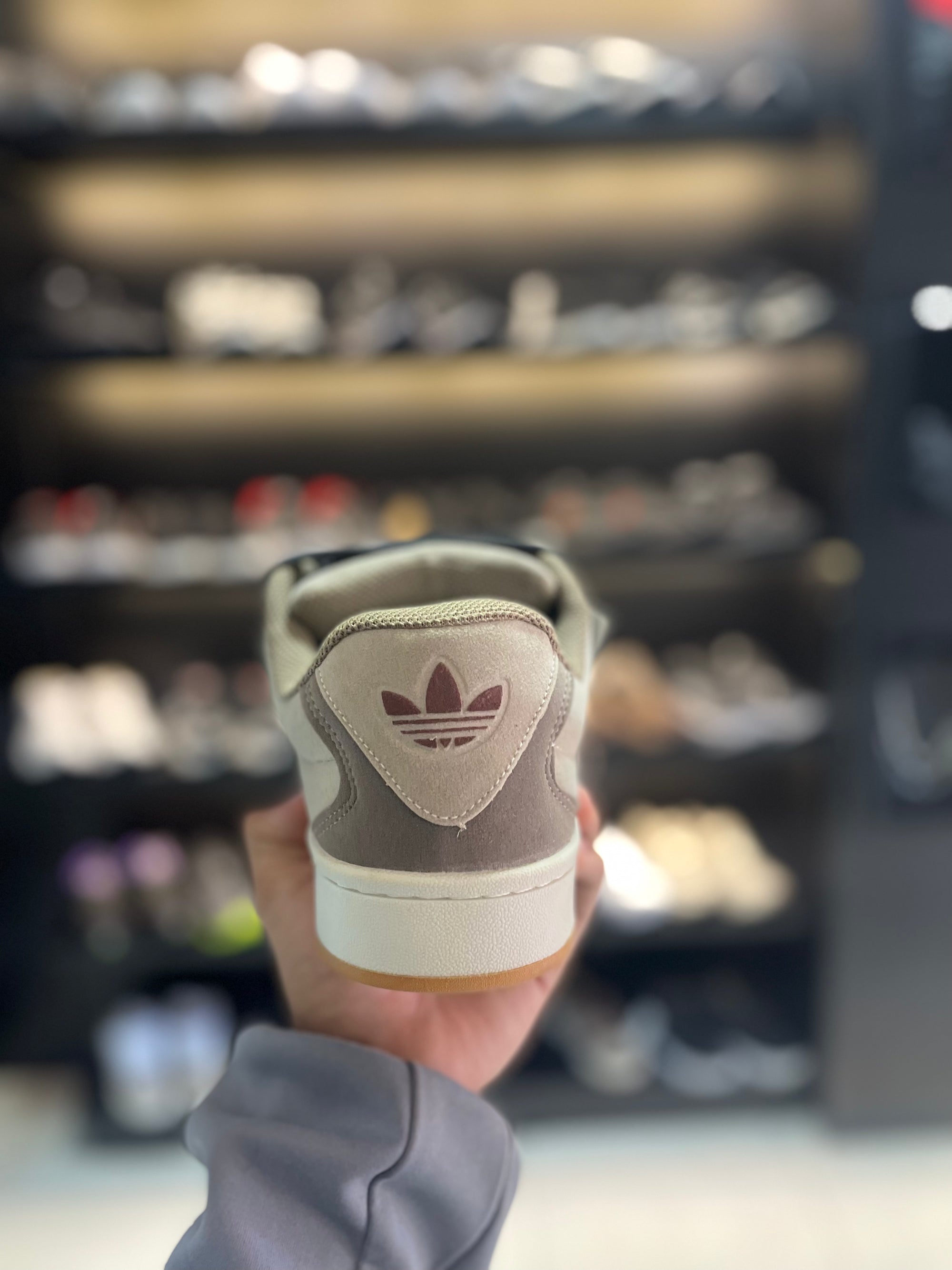 TÊNIS ADIDAS ORIGINALS - MARROM