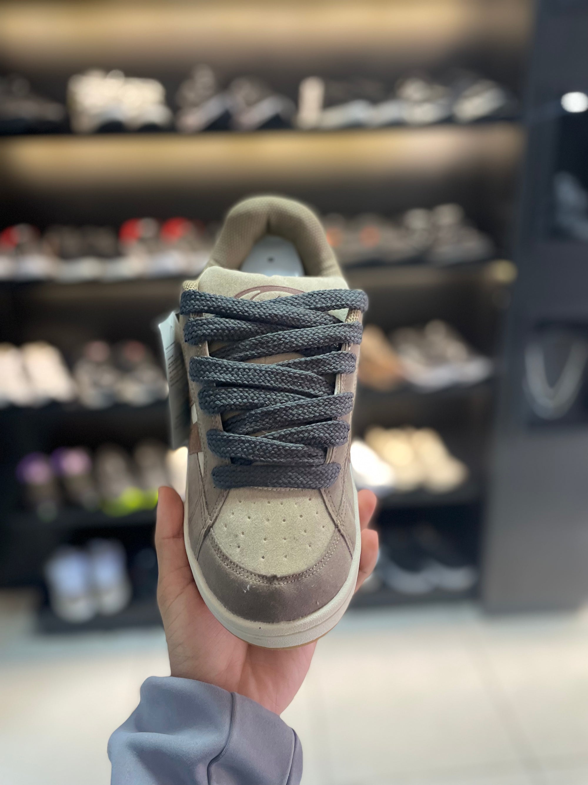 TÊNIS ADIDAS ORIGINALS - MARROM