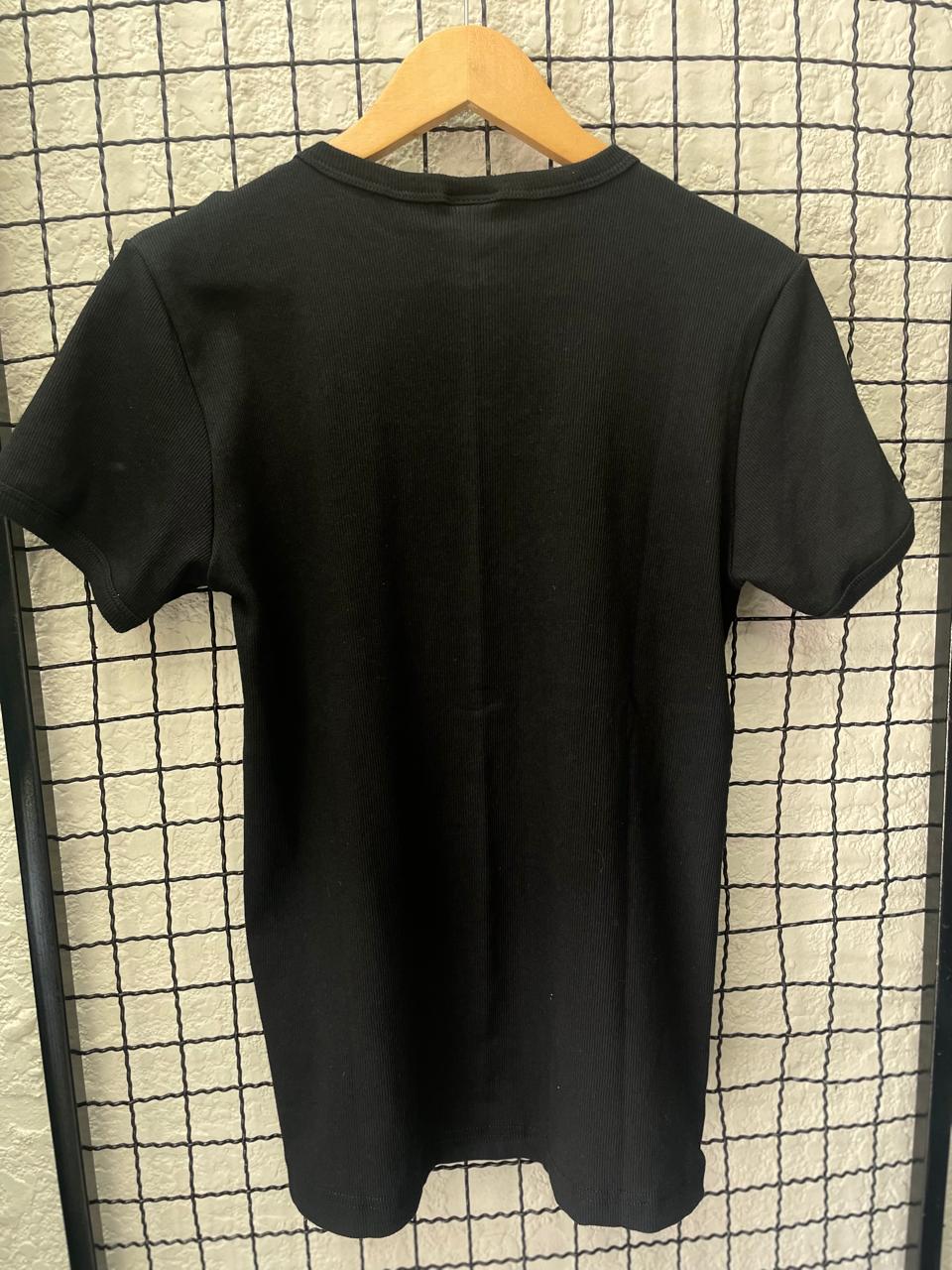 Camiseta Canelada - Preta